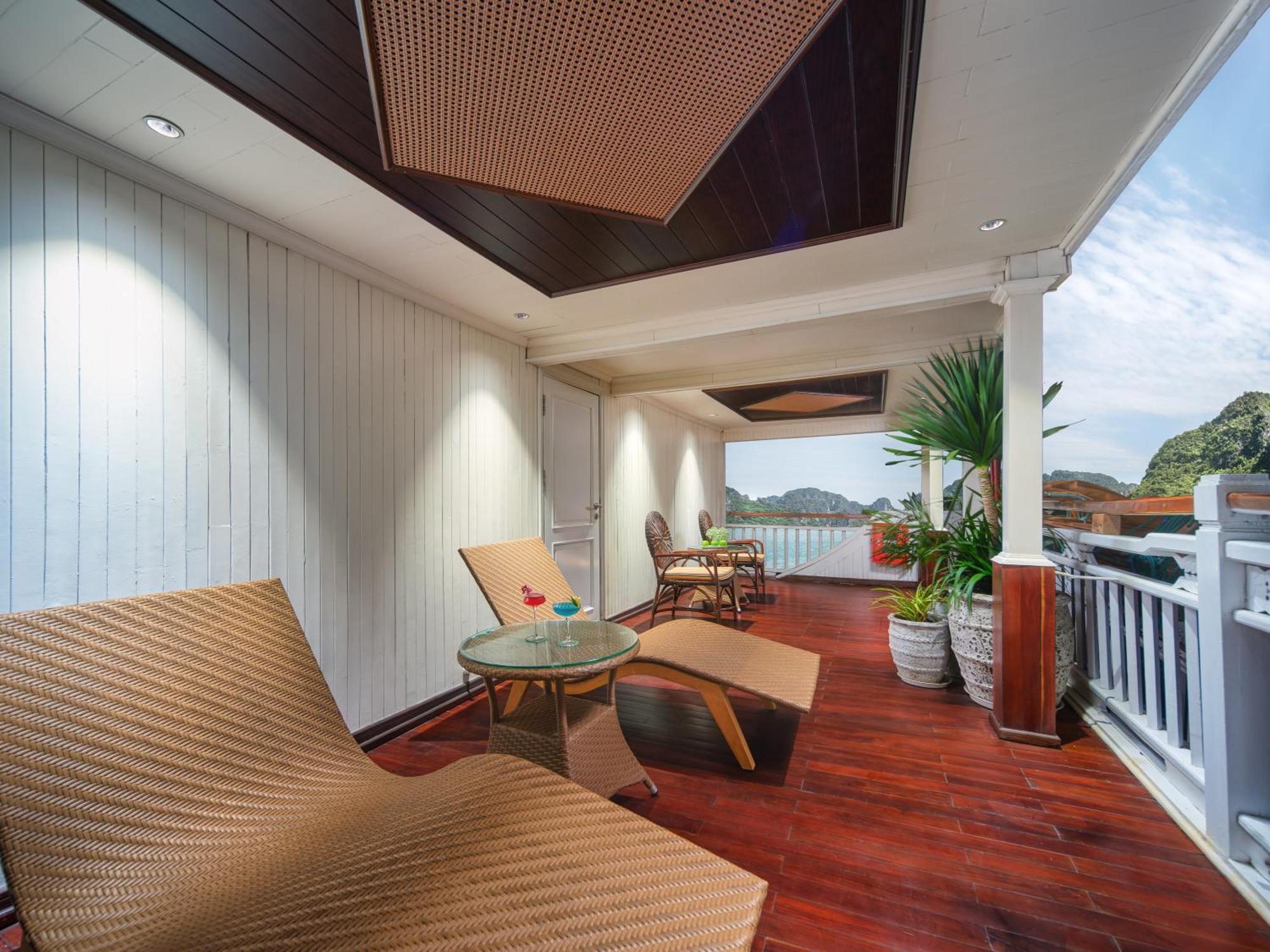 Signature Royal Halong Cruise Ha Long Exterior foto